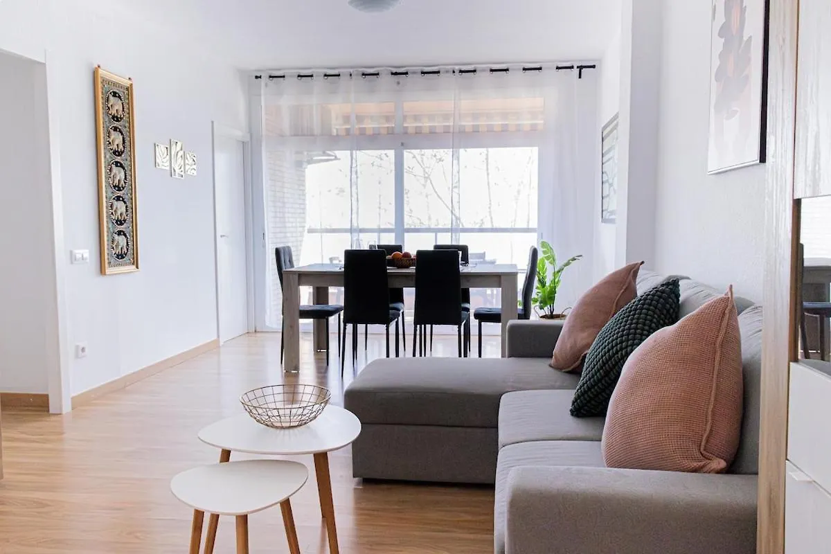 Контакты Apartments Bcn Central-Colon